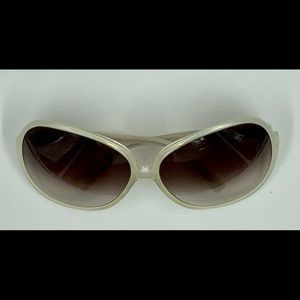 Rare Oliver Peoples Chelsea Sunglasses